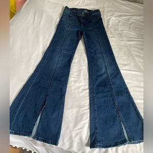 American Eagle—“Festival Flare” Bell-Bottom Flare Jeans